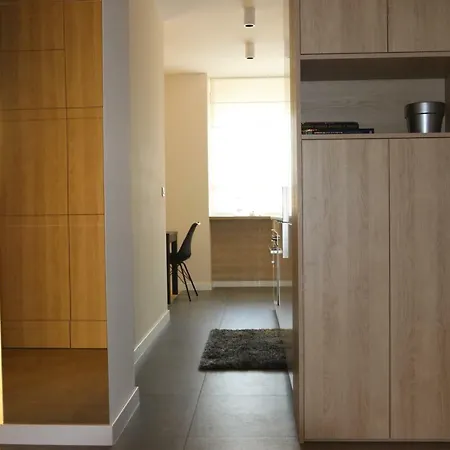 Apartman Mimi アパート *